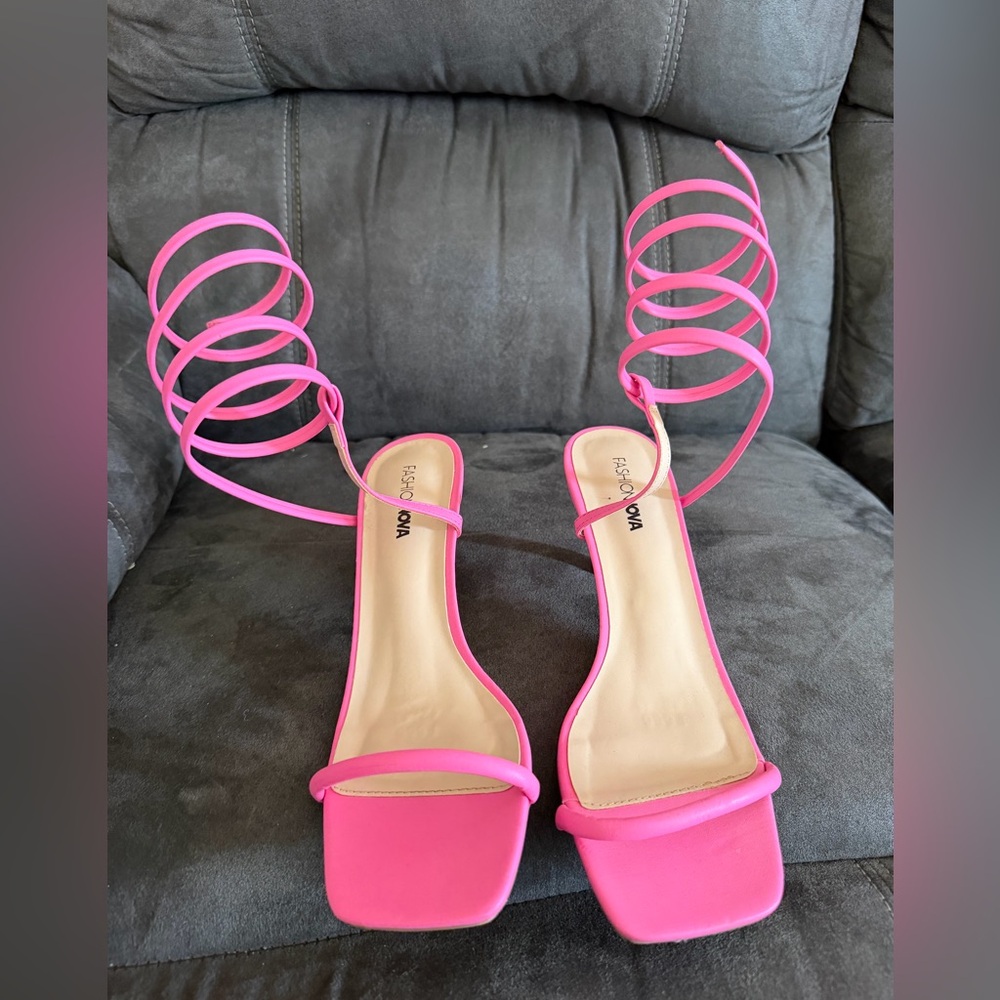FN Vibrant Pink Spiral Heels